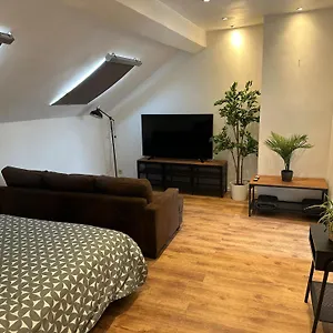 Apartamento Immeuble Au Coeur De Bruxelles : Vivez L'experience Unique De La Rue Verbist, Bruselas