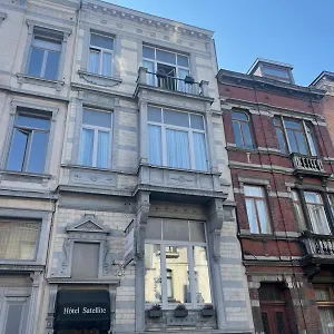 2* Hotel Satellite