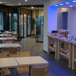 2* Otel Evergreen